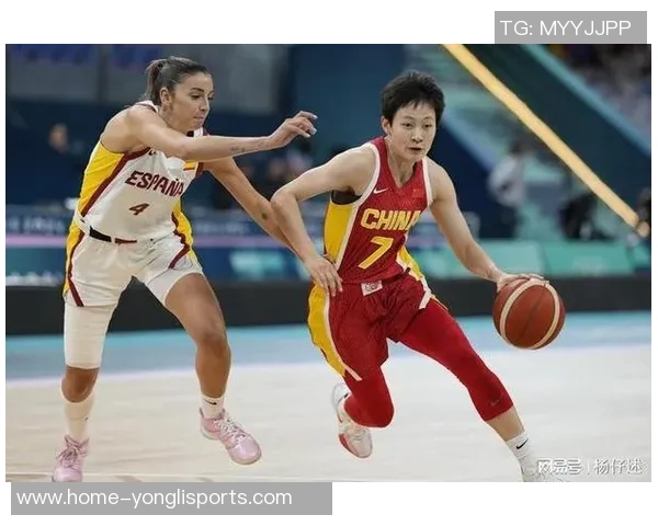 现役女篮三分女王萨布丽娜广州之行与杨力维赵睿亲密互动精彩瞬间